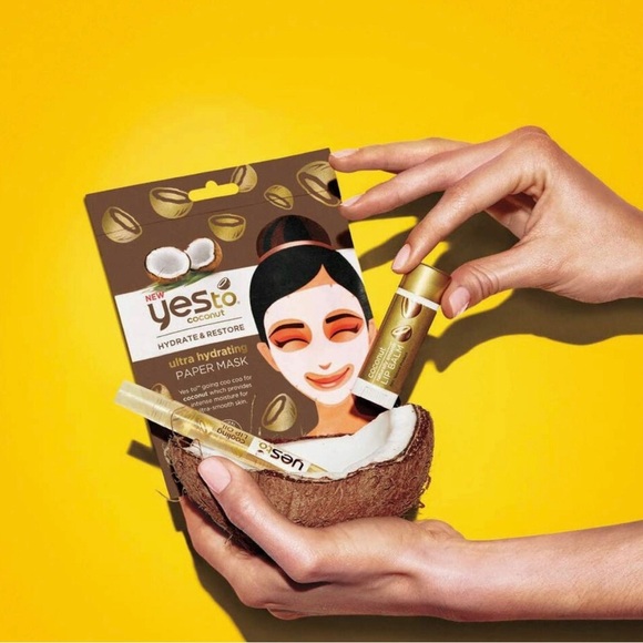 👀4/$25 Yes to Coconut Moisturizing & Cucumbers Calming Paper Mask - Picture 4 of 9